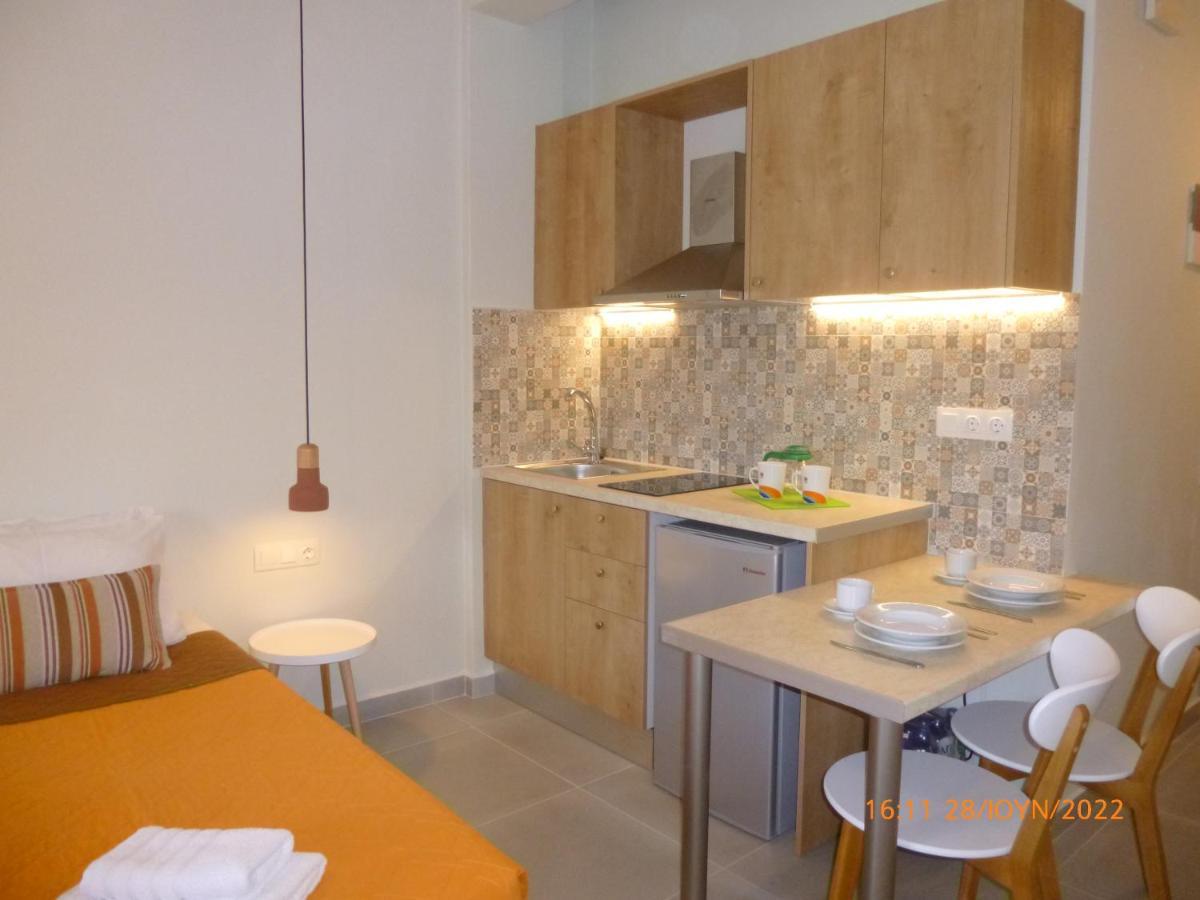 Niki Studios And Apartments By Hotelius Acharavi  Esterno foto